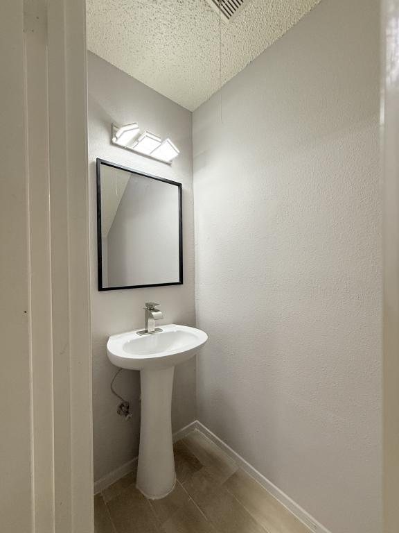 Foto del edificio - 9383 Pagewood Ln