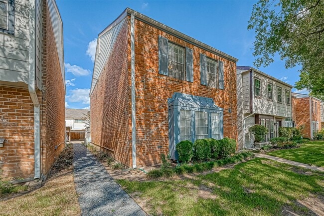 Building Photo - 14179 Misty Meadow Ln