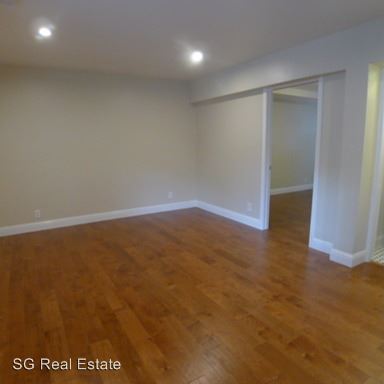 Building Photo - 3035 Lynde St