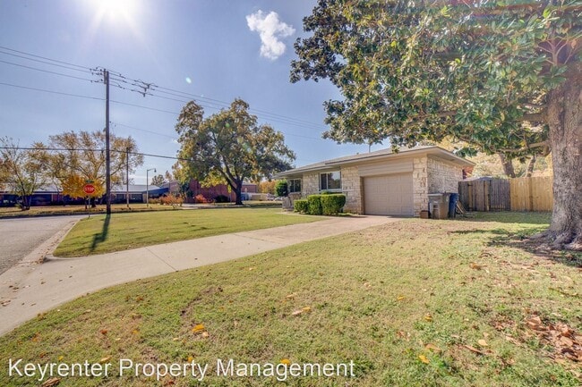 Building Photo - 2 br, 1 bath House - 5548 S Owasso Ave