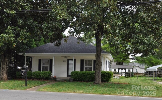 Building Photo - 2204 Acme Rd