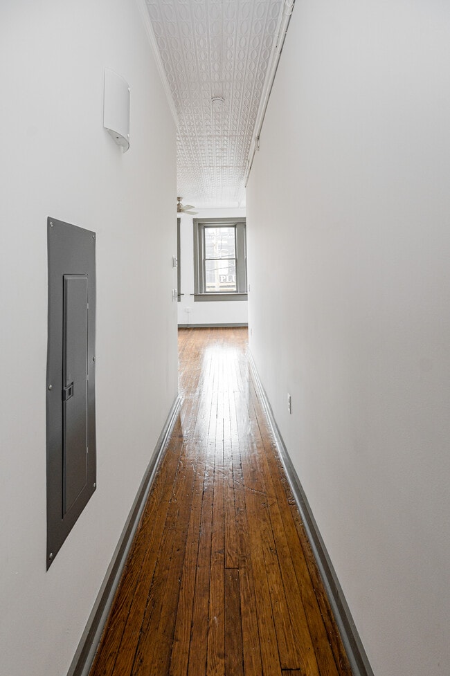 Building Photo - 18th Street Lofts