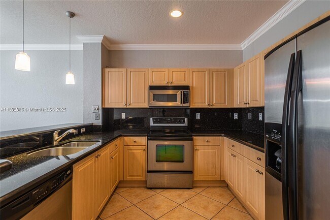 Foto del edificio - 6331 Landings Terrace