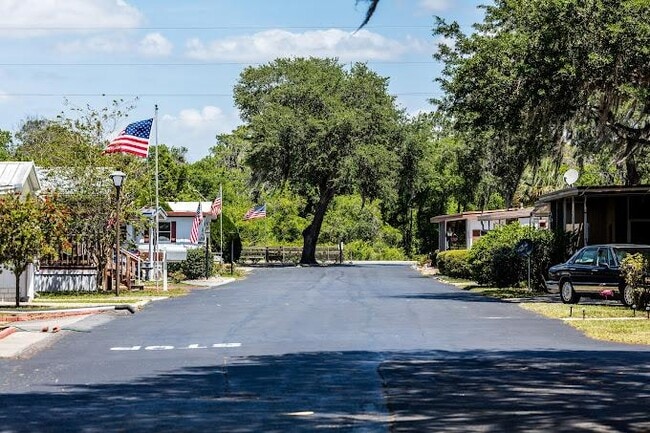 Building Photo - 7250 FL-44