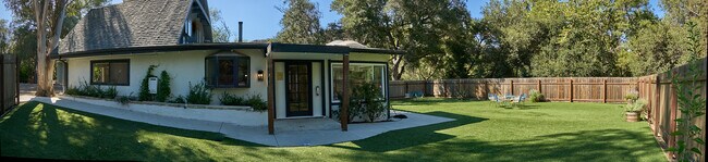 Puerta principal - 31660 Pitsch Canyon Rd