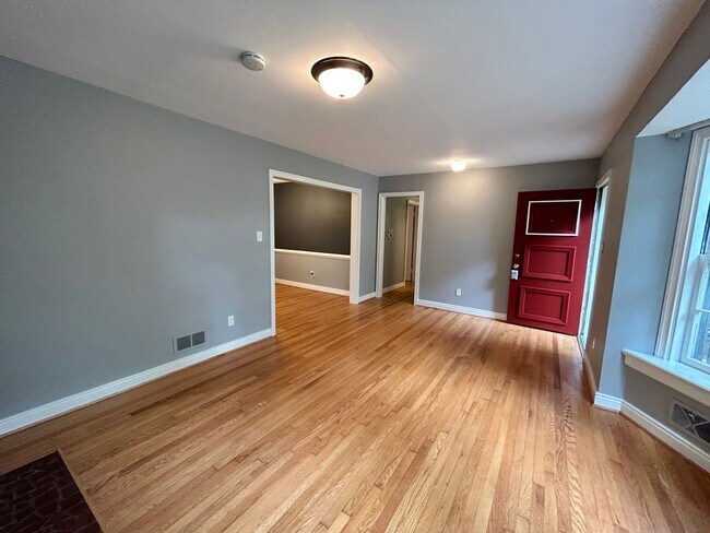 Foto del edificio - Beautiful 3 Bedroom 2 Bath Home in Tuckaho...