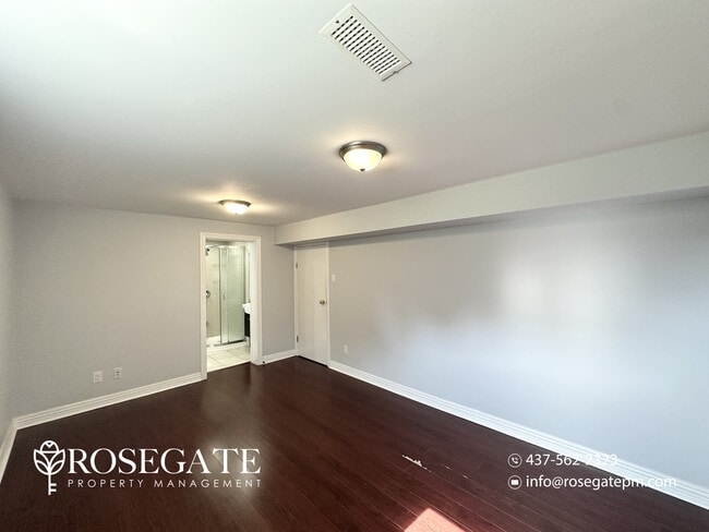 Building Photo - Spacious 2-Bedroom Basement Apartment with 2 Bathrooms & Internet Included – Scarborough