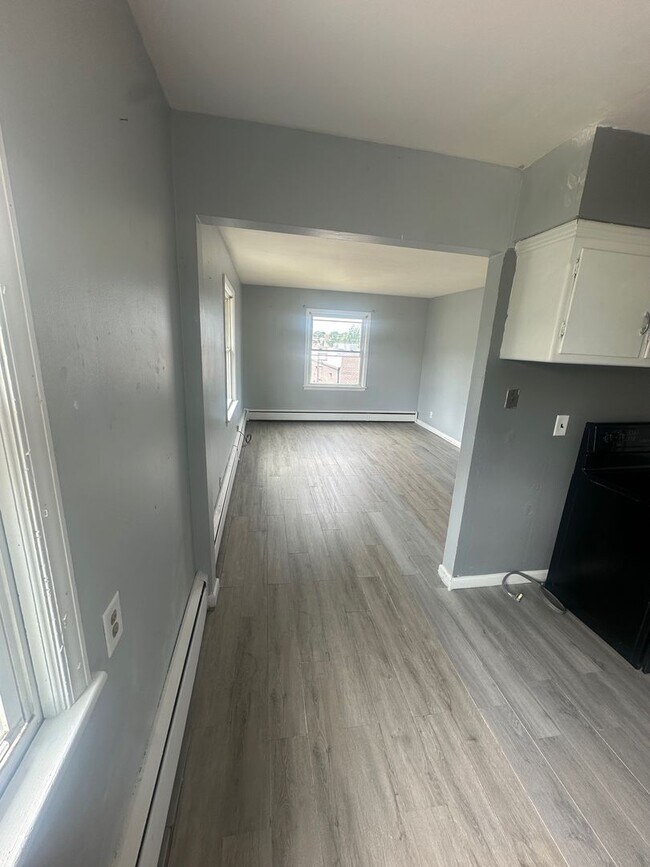 Foto del edificio - 7105 W Capitol Dr