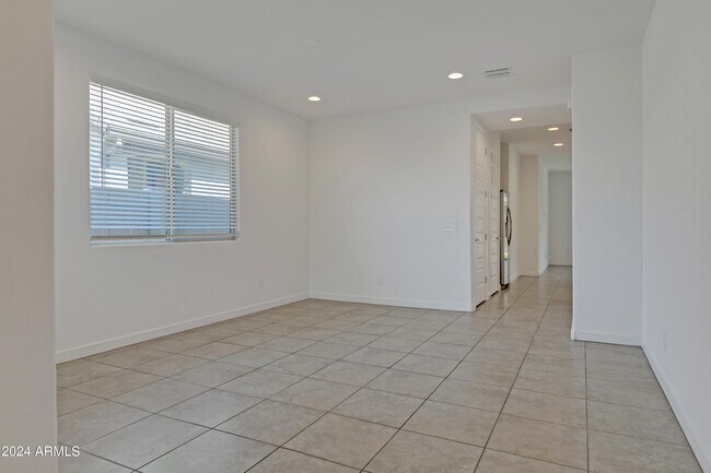 Foto del edificio - 8916 W Bethany Heights Dr