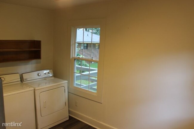 Building Photo - 2 br, 1 bath Condo - 2652 Bayard St B Unit B