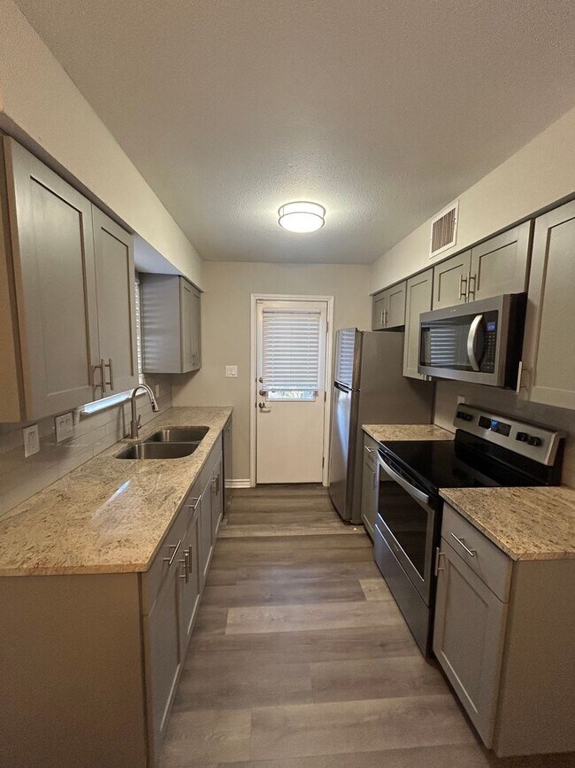 Foto del edificio - 1610 Waterloo Tr