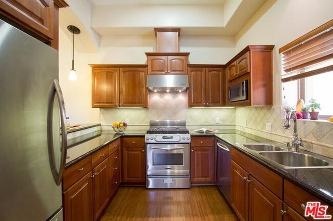 Foto del edificio - 1511 Camden Ave