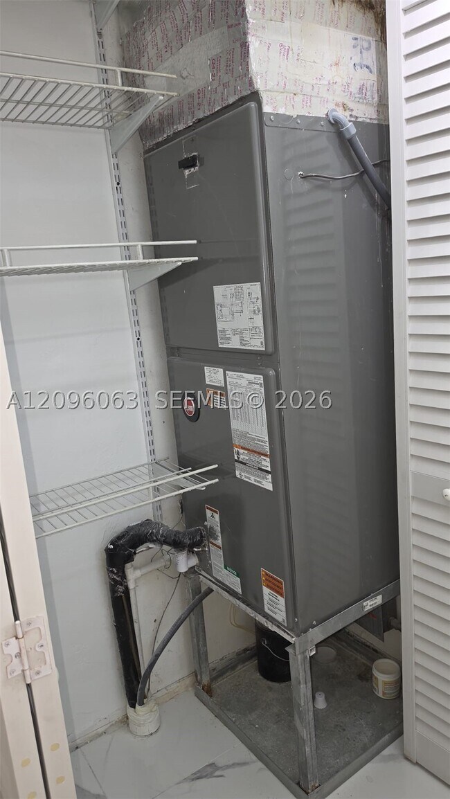 Foto del edificio - 449 NW 30th Pl