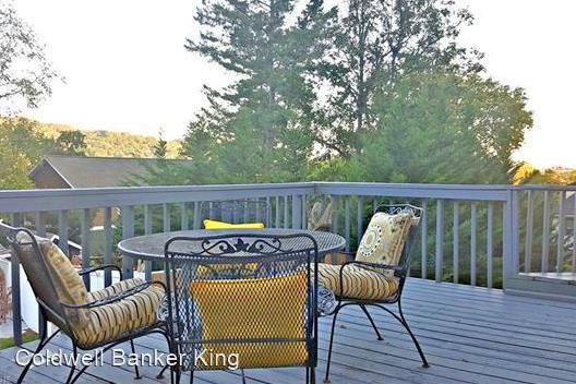 Foto del edificio - 3 br, 2 bath House - 66 Larchmont Rd