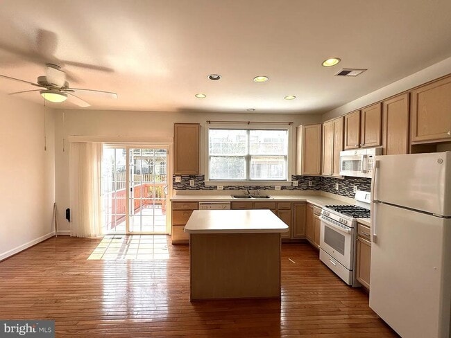 Building Photo - 8105 Rainwater Cir