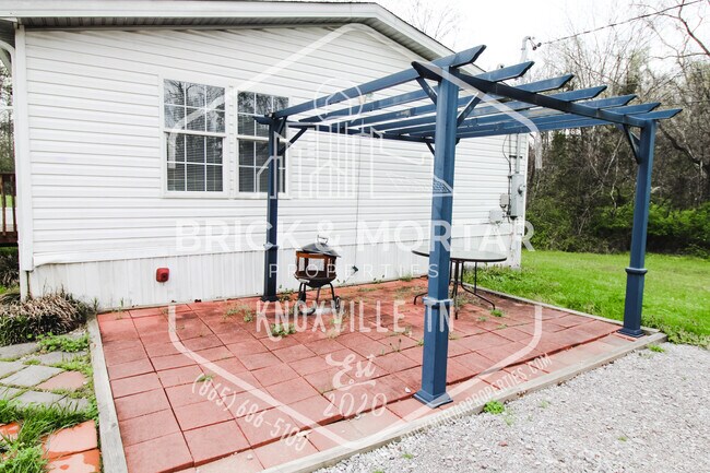 Foto del edificio - 625 Union School Rd