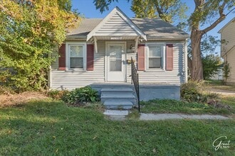 Building Photo - 22217 Lange St