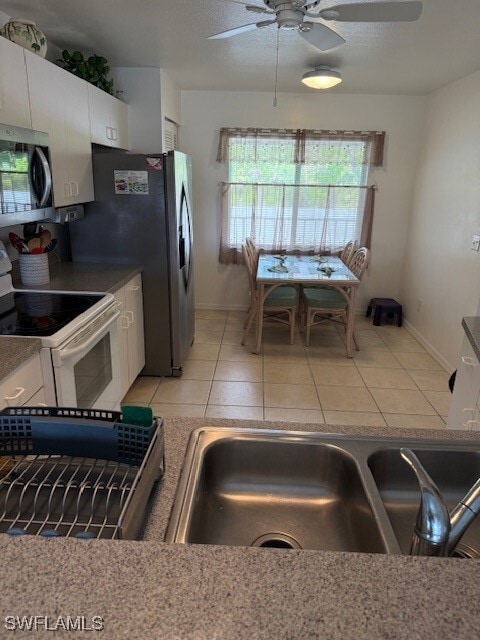 Building Photo - 388 Belina Dr