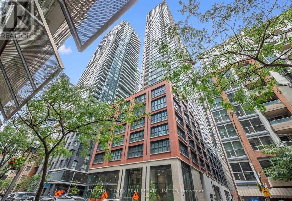 Photo principale - 55-555 Mercer St