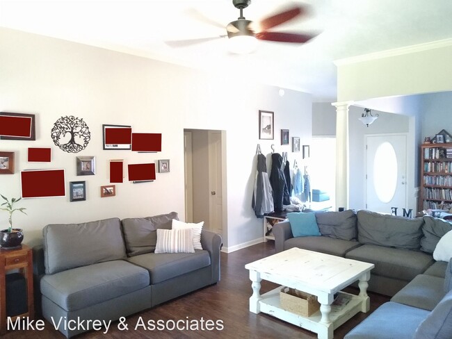 Building Photo - 4 br, 2 bath House - 489 Marble Falls