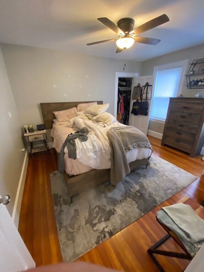 Foto del edificio - Huge 4 bed unit in Quincy