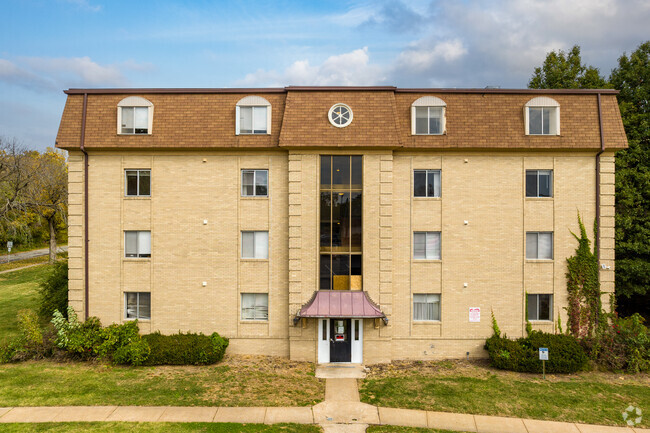 Versailles Apartments - Apartments in Saint Louis, MO | Apartments.com