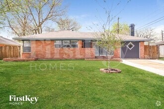 Building Photo - 1204 Trenton Ln