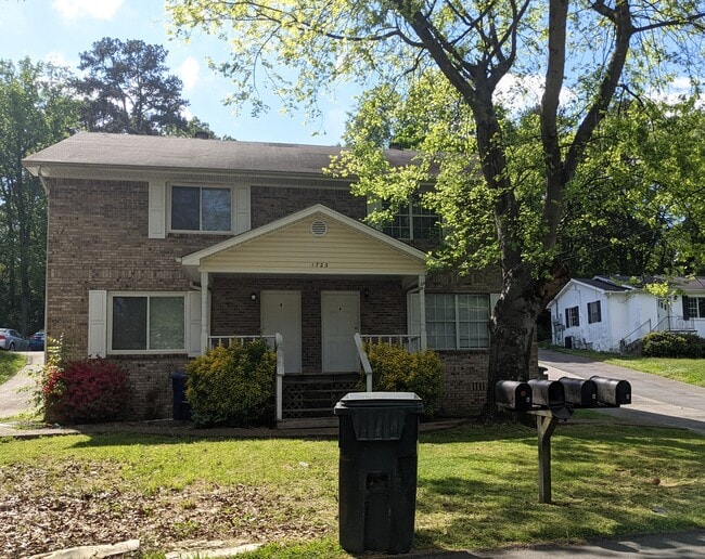 Building Photo - 1723 S Seminole Dr