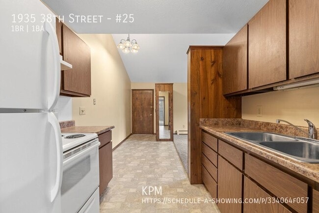Foto del edificio - * PENDING APPLICATION * 1 BED | 1 BATH | A...