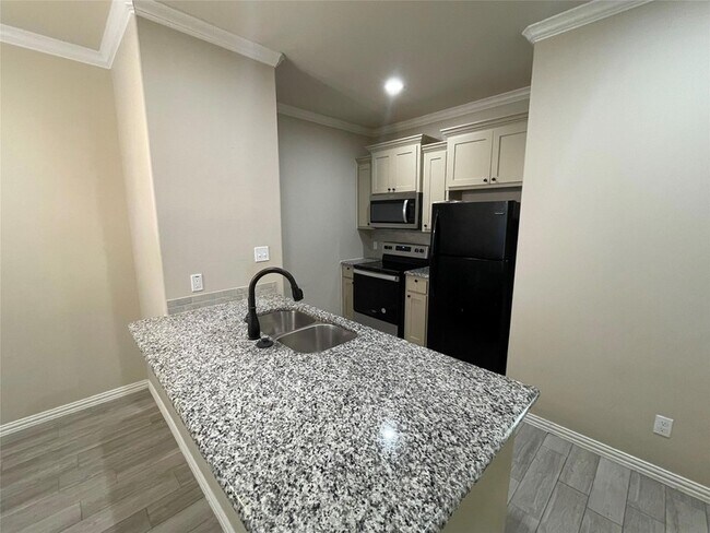 Foto del edificio - 2415 N Hickory St