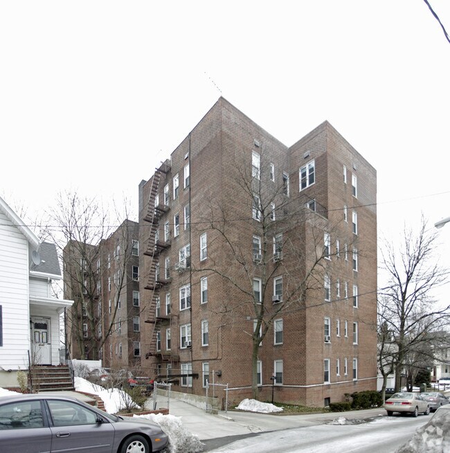 Building Photo - 205 E 238th