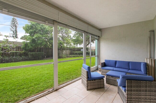 Foto del edificio - 107 Claremont Ln