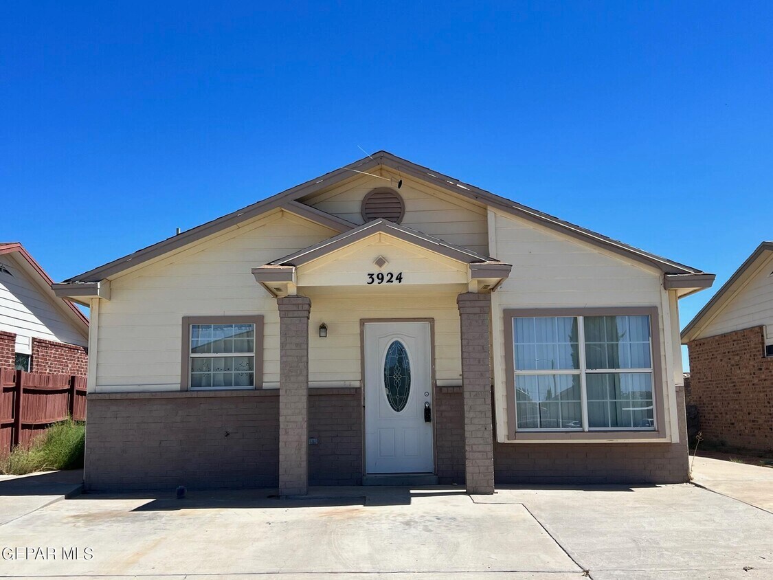 Primary Photo - 3924 Tierra Alamo Dr