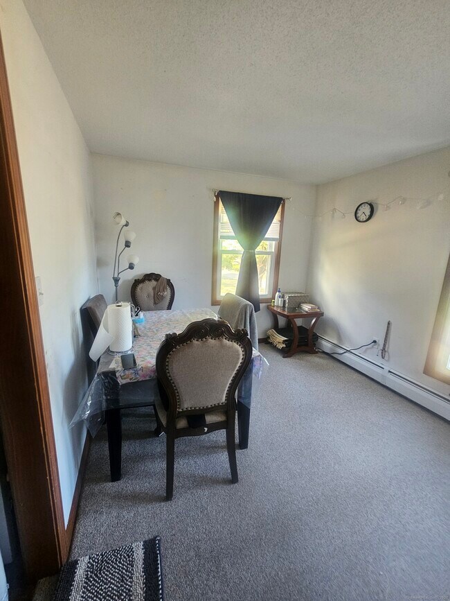 Foto del edificio - 49 Long Meadow Dr