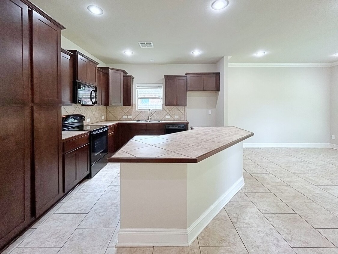 Foto principal - 4 Bedroom House In Ascension Parish with C...