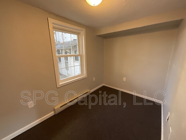 Foto del edificio - 317 S Main St