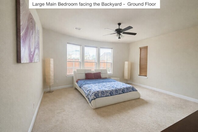 Foto del edificio - 4820 Mulholland Dr