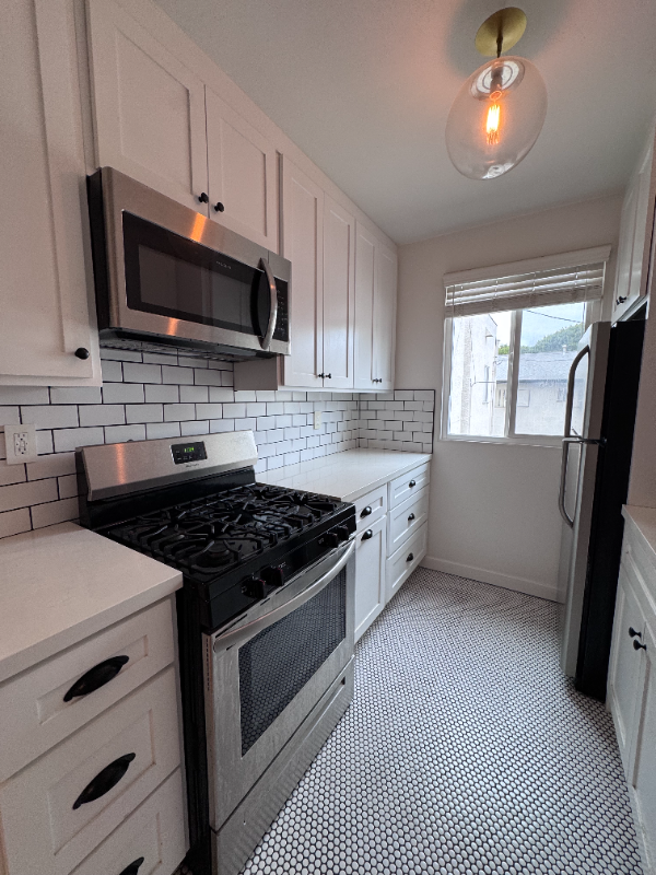 Foto del edificio - 821 Westmount Dr