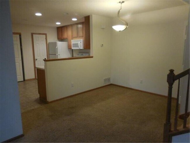 Foto del edificio - 4880 149th St N