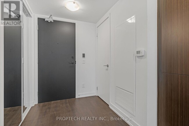 Building Photo - 125-125 Redpath Ave
