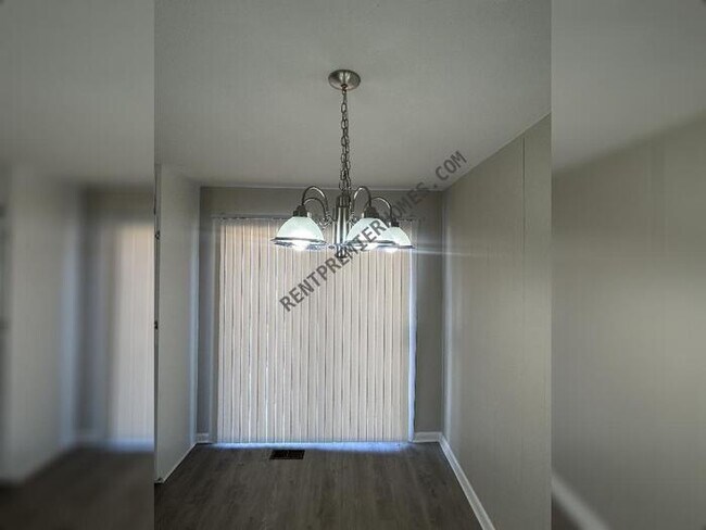 Foto del edificio - 3759 S 60th W Ave