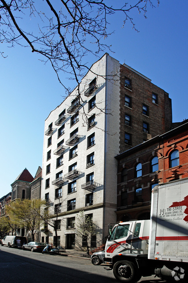 Foto del edificio - 158 W 81ST St