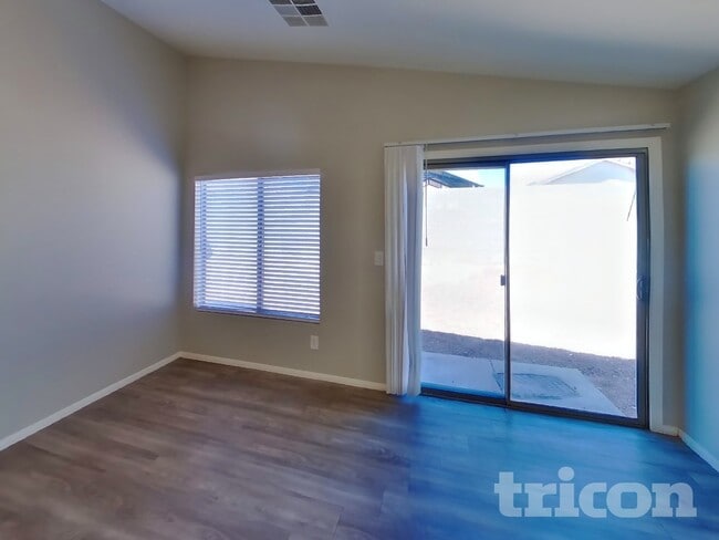 Foto del edificio - 6534 Coldwater Bay Dr