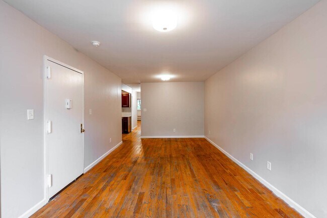 Foto del edificio - Bright & Airy Brooklyn Home | Comfortable city living