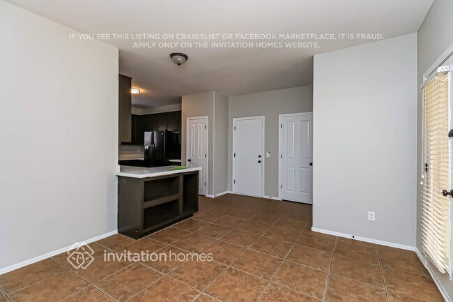 Foto del edificio - 3425 E Vernon St
