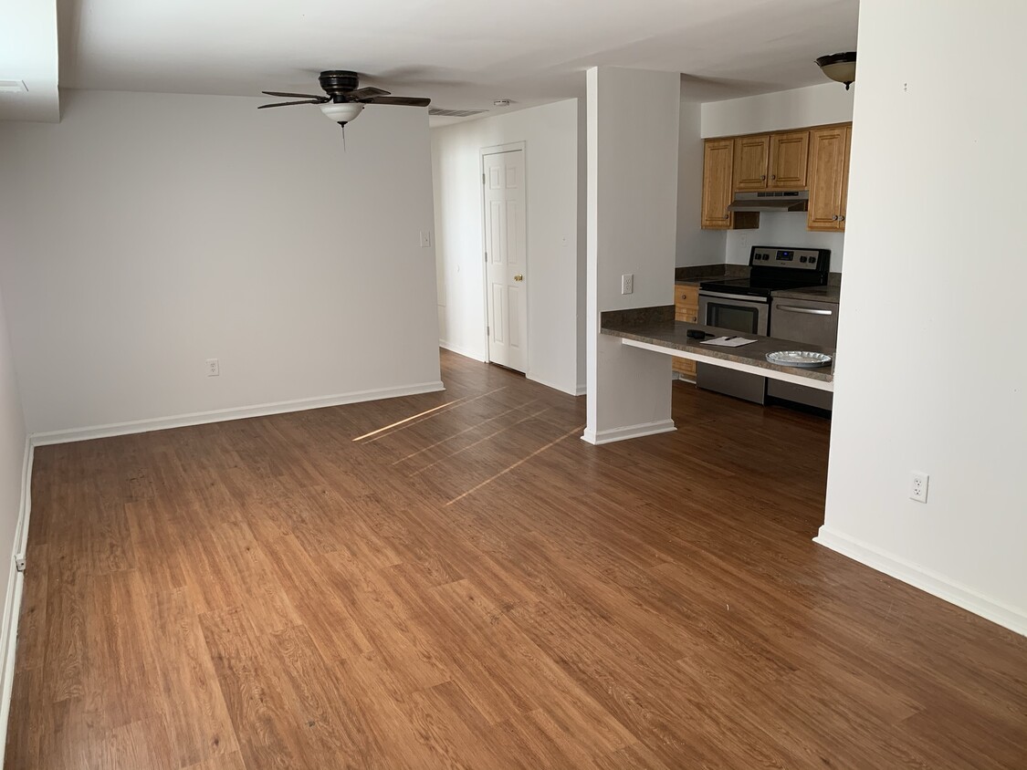 Primary Photo - 500 Heather Ridge Dr