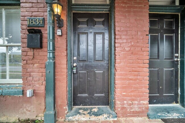 Foto del edificio - 1834 Parkwood Ave