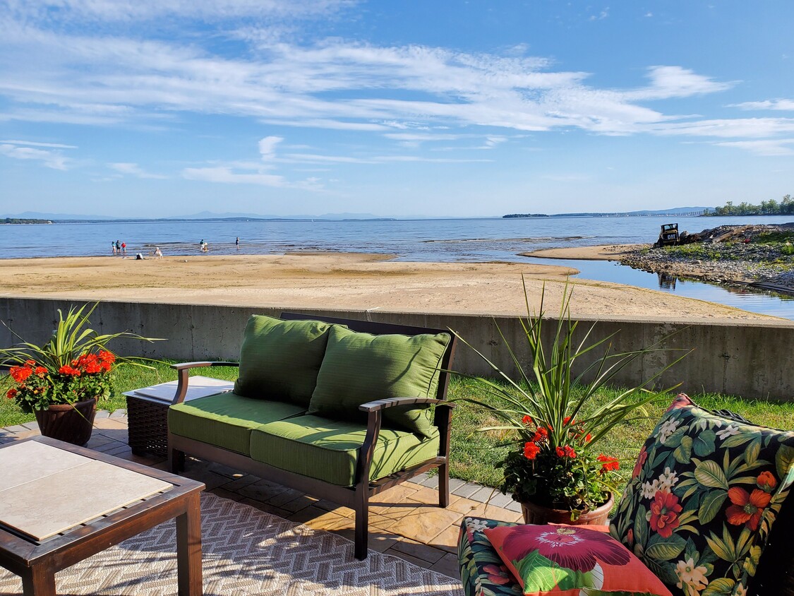 18 Willow Bch, Plattsburgh, NY 12901 Townhome Rentals in Plattsburgh