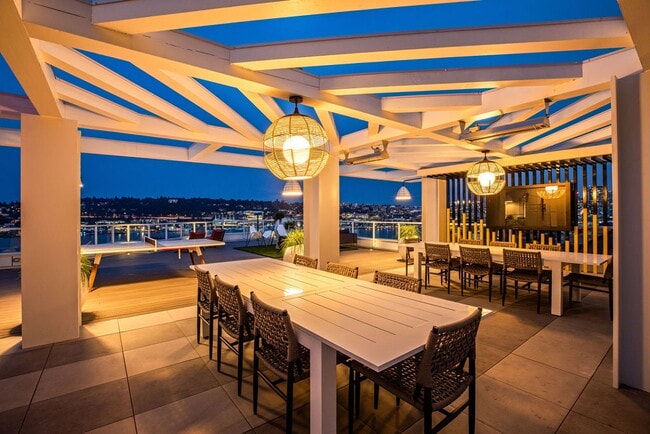 Building Photo - The Summit at Lake Union