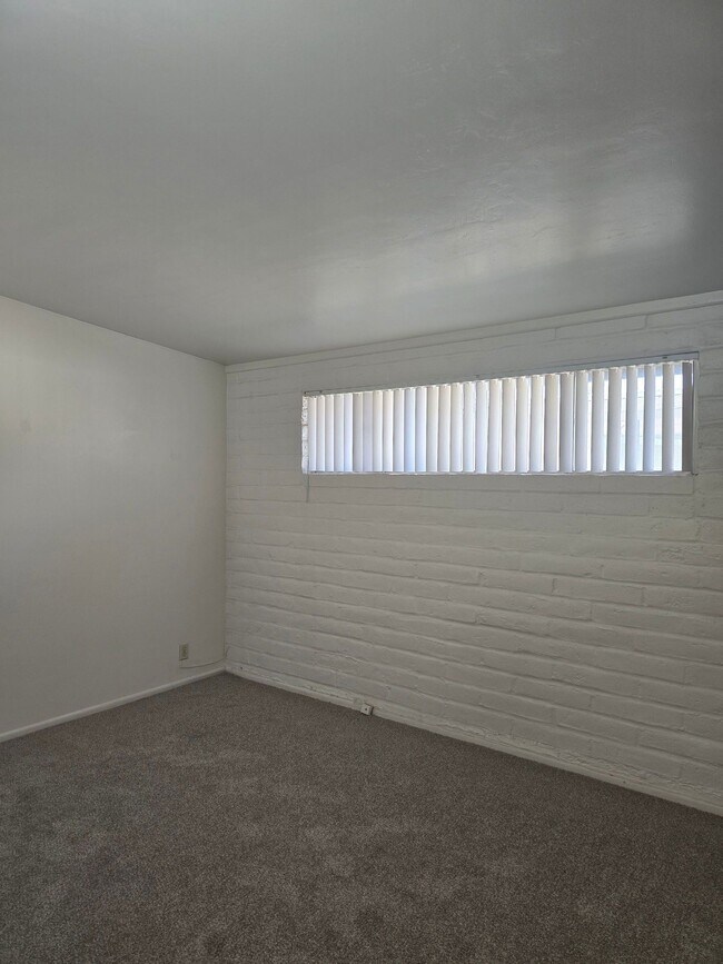 Foto del edificio - 3501 E 3rd St